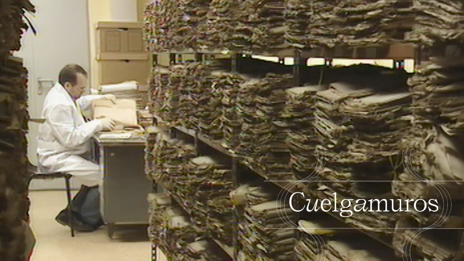 13 CUELGAMUROS [2011] Comisión de expertos para el futuro del Valle | Ver