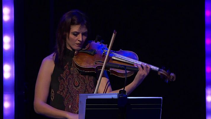 Las noches del Monumental - La máquina del tango: 'Acá lejos'