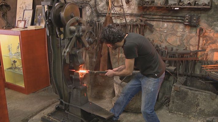 L'Informatiu - Oficis en perill d'extinció