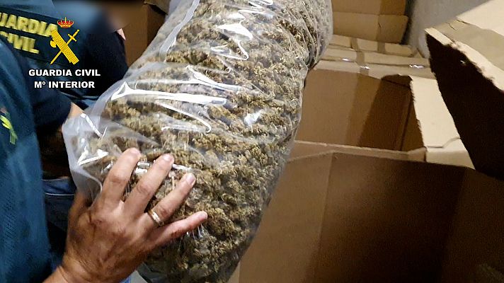 Telediario Fin de Semana - Intervenido el mayor alijo de marihuana envasada del mundo