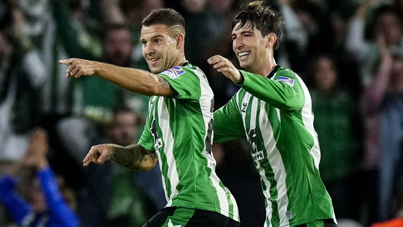 El Betis rie y el Sevilla lamenta antes del derbi - ver ahora