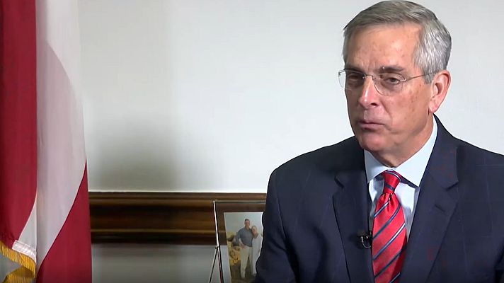 Brad Raffensperger, testigo clave en la investigación del asalto al Capitolio de EE.UU. | Ver