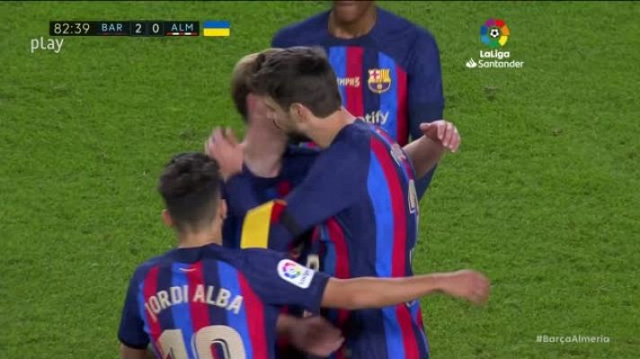 Fútbol - Ovación del Camp Nou a Gerard Piqué en su marcha