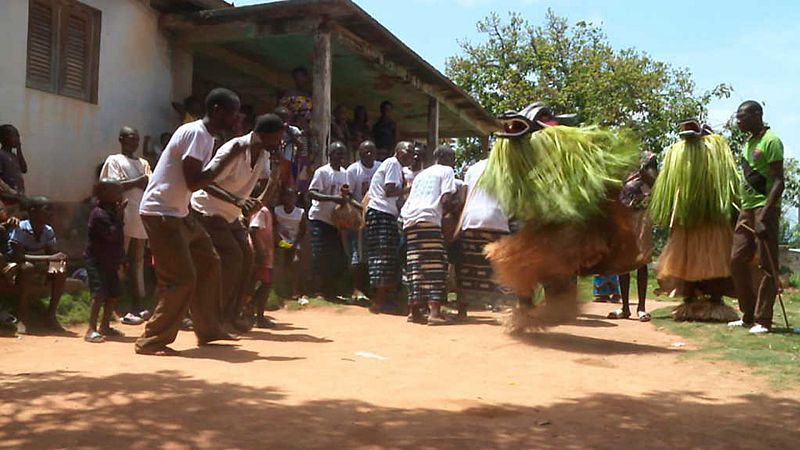 Espa�oles en el mundo - Costa de Marfil - ver ahora