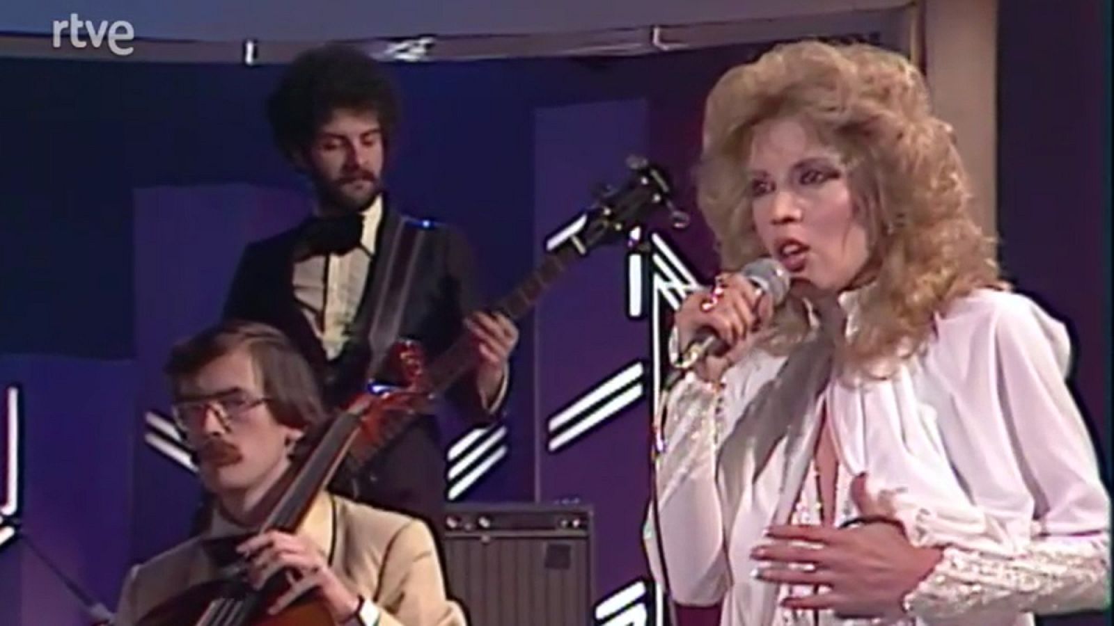 Esta noche - 4/2/1982 - Esta noche | Ver