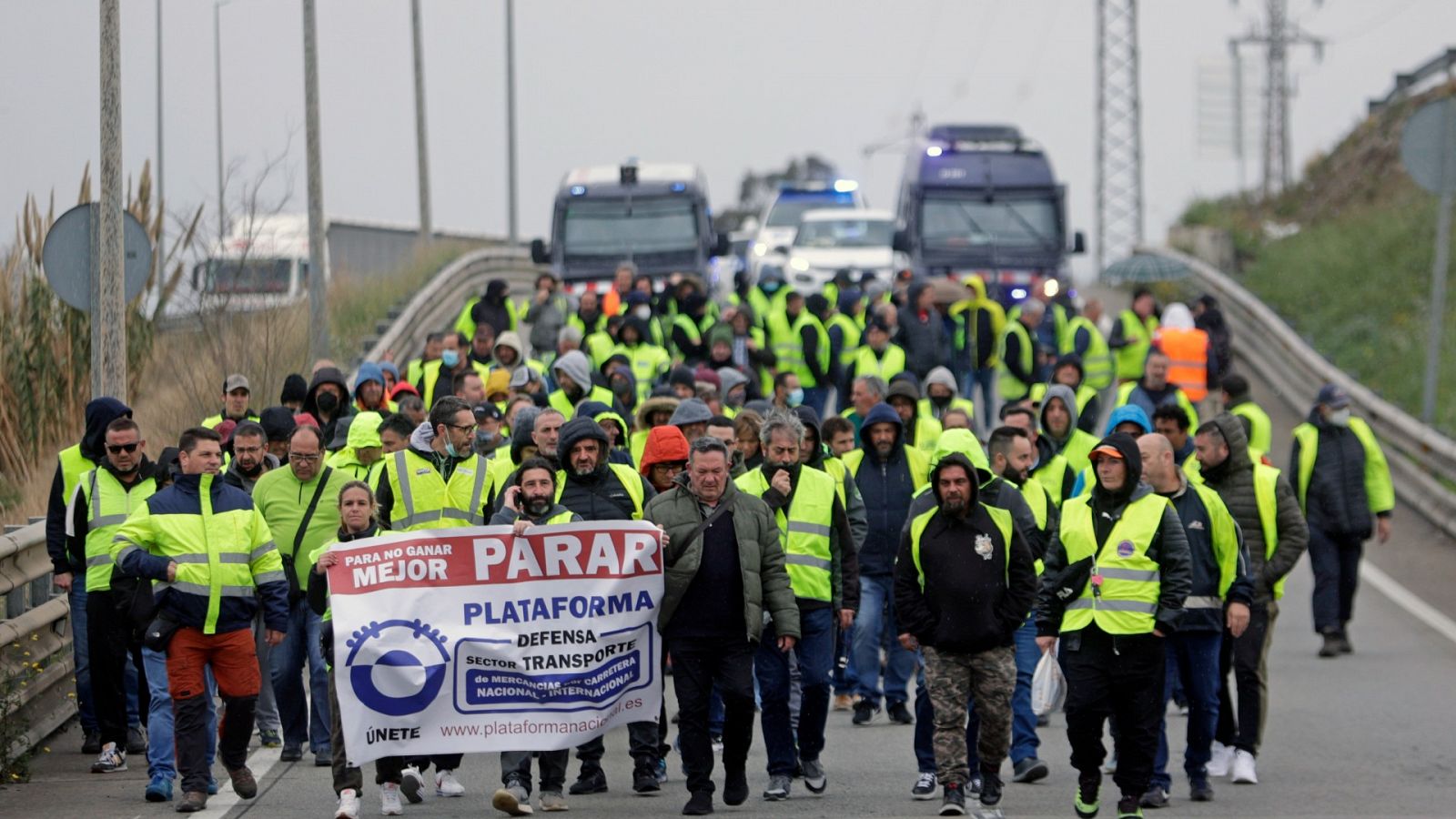 Huelga de transportistas: una plataforma convoca paros indefinidos desde el 14