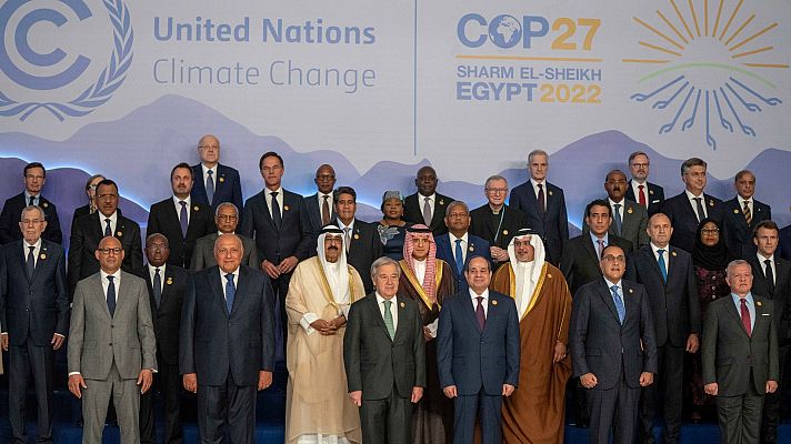 Salir o no salir en la foto, el primer gesto ante el calentamiento global en la COP27