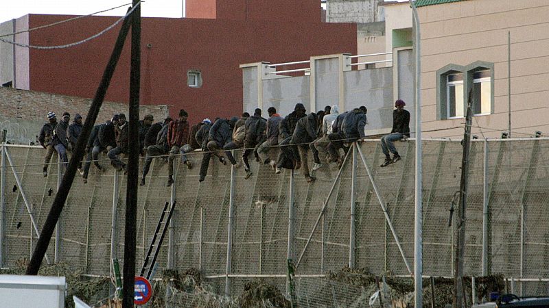 Unidas Podemos y EH-Bildu insisten en que hubo muertes en territorio español durante el salto a la valla de Melilla