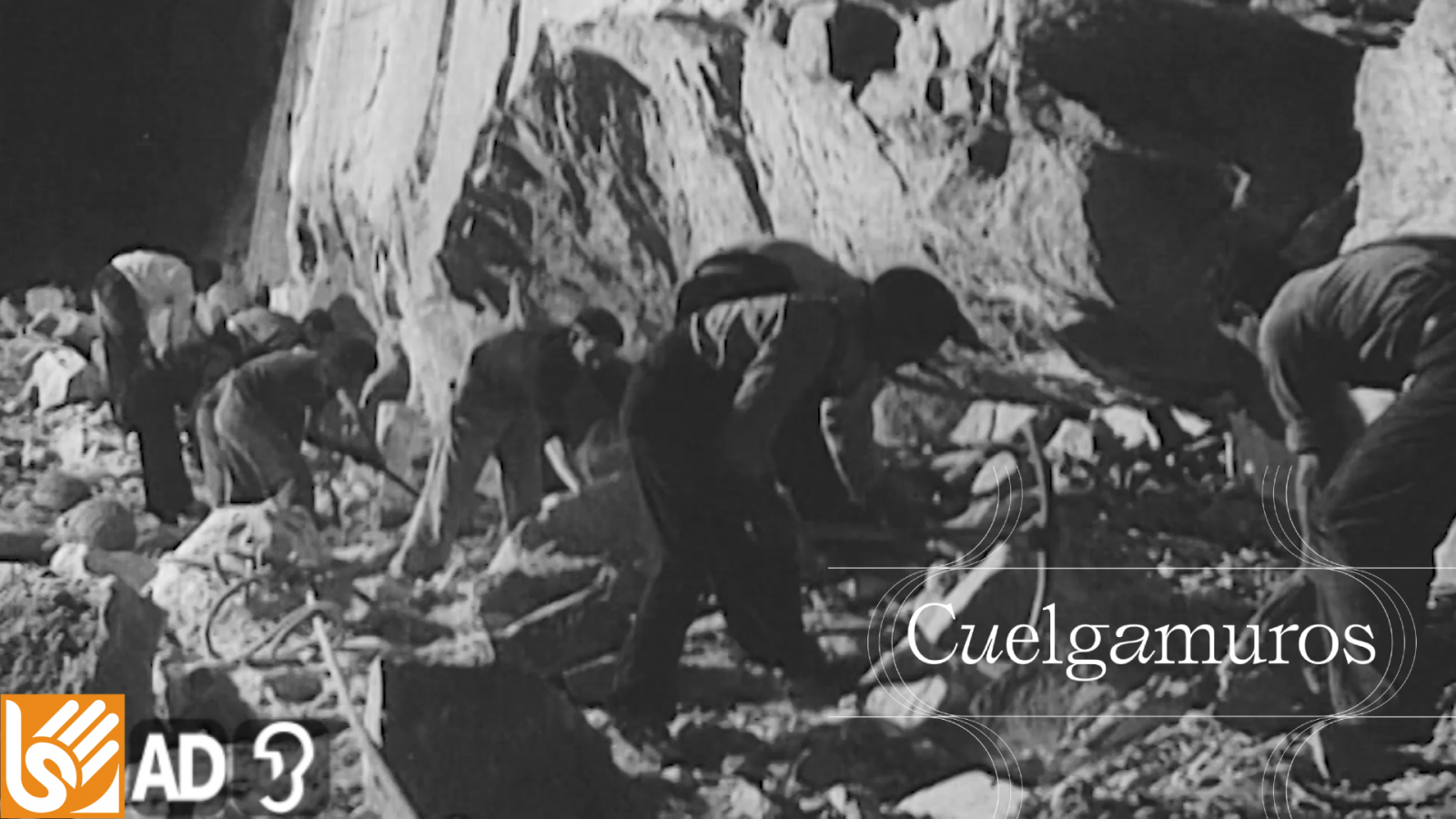 2 CUELGAMUROS (accesibilidad LSE) [1940-1959] Construcción del monumento | Ver