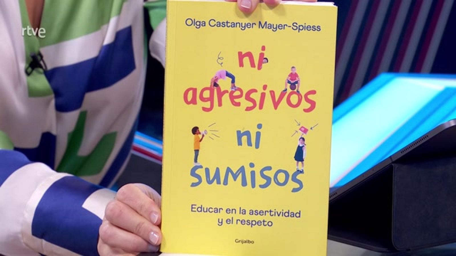 Mara Peterssen entrevista a la psicóloga clínica Olga Castanyer, autora de `Ni agresivos, ni sumisos. Educar niños asertivos y respetuosos¿