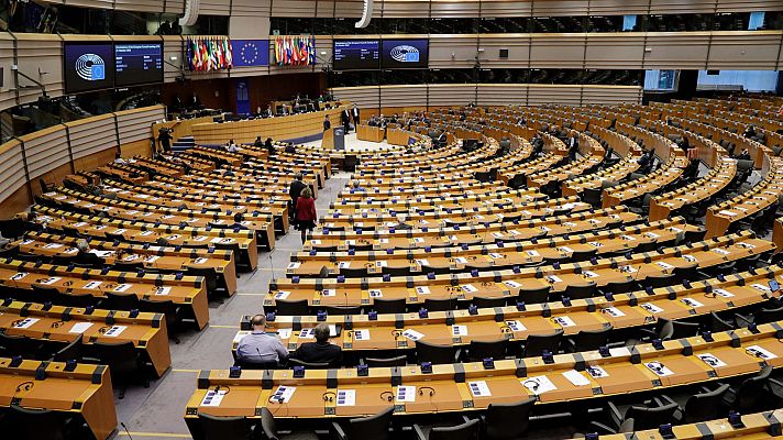 Telediario 2 - Bruselas propone reglas fiscales más flexibles adaptadas a cada país, amplía sanciones y mantiene el déficit en el 3%