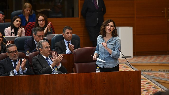 Ayuso cree que 34 médicos "no justifican dos huelgas y un boicot" y García le acusa de "poner patas arriba la sanidad"