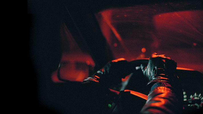 El asesino de la baraja - La caza del hombre