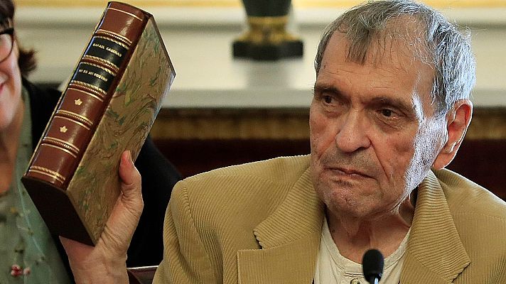 Telediario 2 - El poeta venezolano Rafael Cadenas, Premio Cervantes 2022