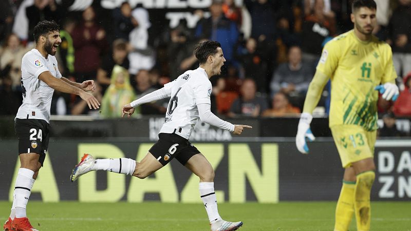 Valencia - Betis: resumen del partido de la 14ª jornada de Liga | Primera