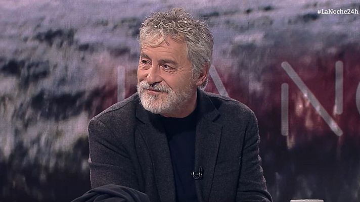 Manuel Rivas, escritor y periodista: \"Me parece importante que se siga hablando del Prestige 20 años después\"