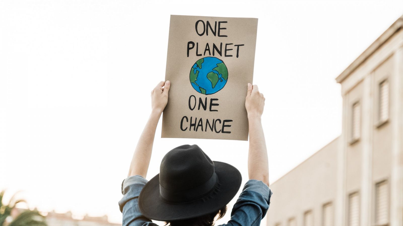 Los ecologistas advierten de los discursos retardistas que vienen de algunas industrias y pretenden aplazar la acción contra el cambio climático.