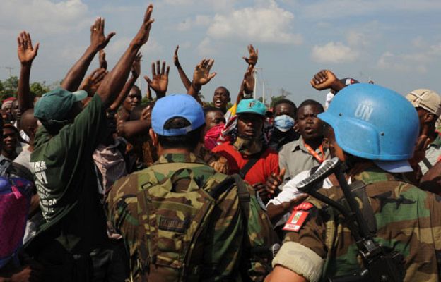  - Raparto de ayuda en Haití