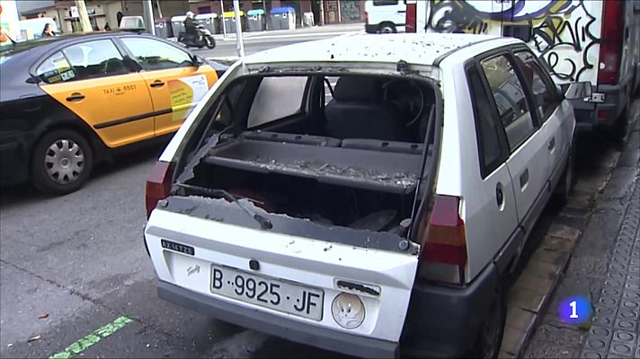 L'Informatiu - Un detingut i diverses armes blanques comissades al Paral·lel