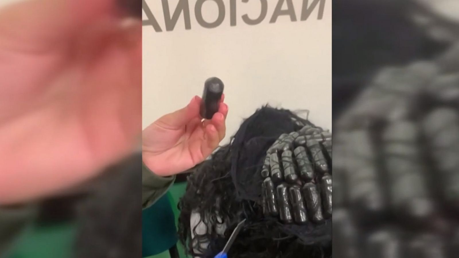 Detenidas por querer viajar a España con cocaína oculta en sus pelucas | Ver