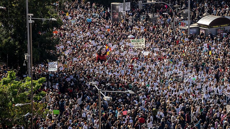 Madrid sale a la calle en defensa de la sanidad pública y en contra del plan sanitario de Ayuso