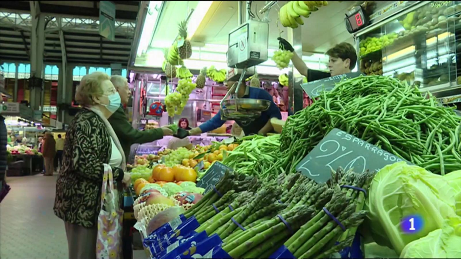 Llenar la cesta de la compra cuesta un 15% más que hace un año