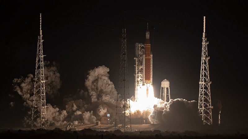 La NASA lanza con éxito la misión Artemis a la Luna