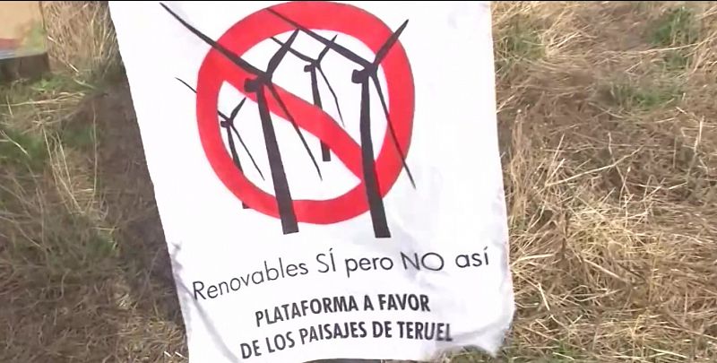 Los vecinos de la comarca del Matarraña (Teruel) se movilizan contra los parques eólicos