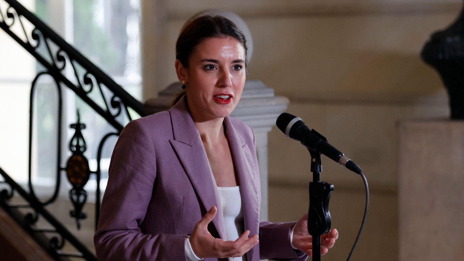 La aplicación de la ley del 'solo sí es si' enfrenta a Igualdad y a la judicatura