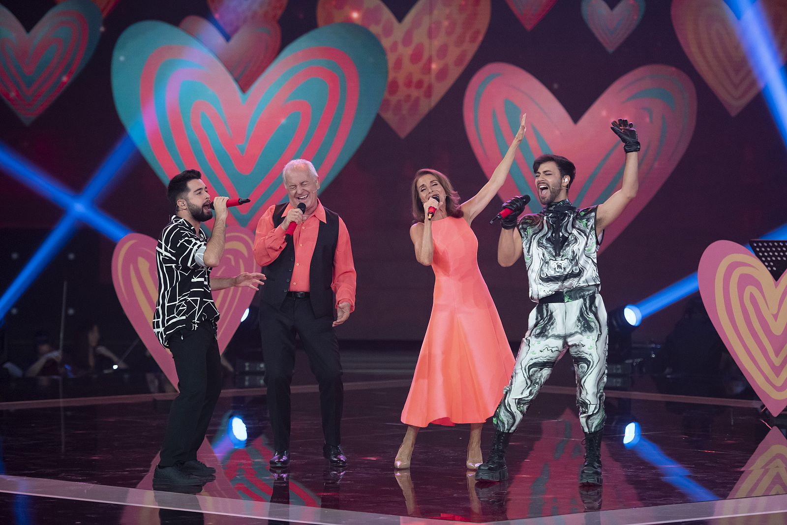 Dúos Increíbles: Batalla de pompas de jabón entre Chimichurris y Cuatro en raya - Dúos increíbles | Ver