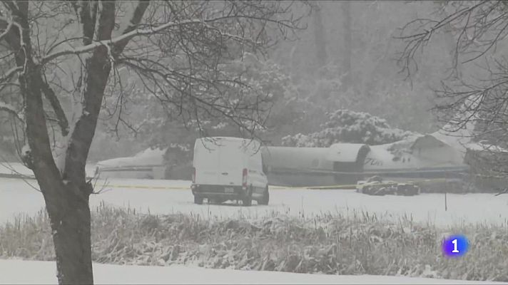 Un avión realiza un peligroso aterrizaje de emergencia en Wisconsin, por una intensa nevada