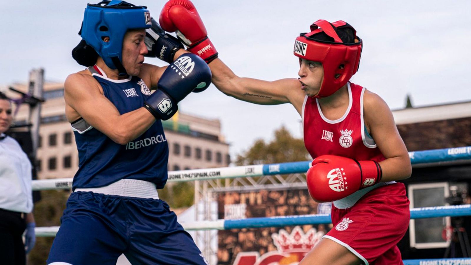 Tour Universo Mujer - 2022 - Programa 16: Tributo al boxeo femenino en la plaza de Colón - ver ahora