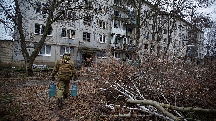 Telediario Fin de Semana - Telediario matinal en cuatro minutos - 19/11/2022
