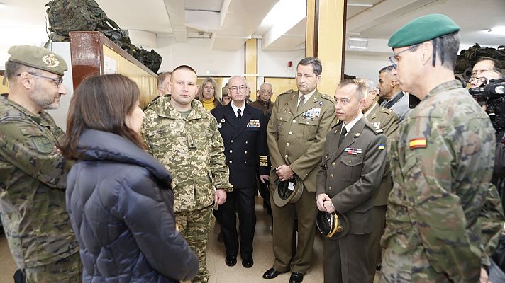 Telediario Fin de Semana - Un grupo de ucranianos recibe instrucción militar en la Academia de Infantería de Toledo