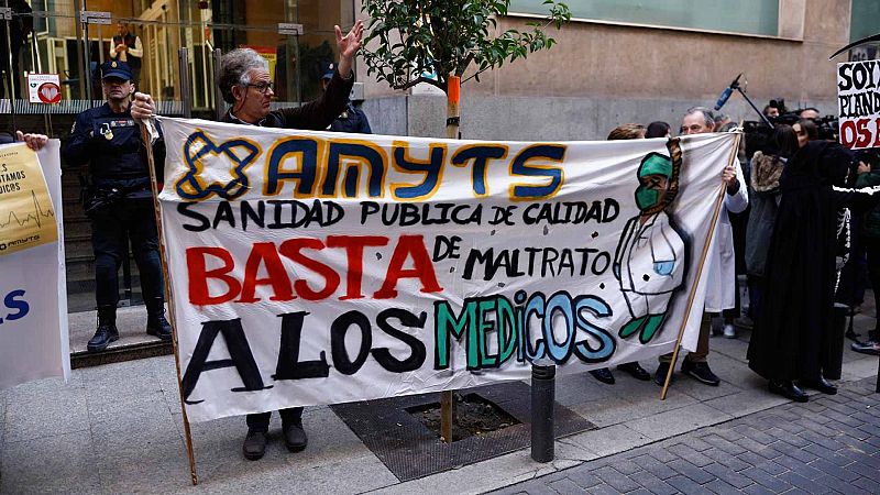Comienza la huelga de médicos y pediatras de Atención Primaria en Madrid