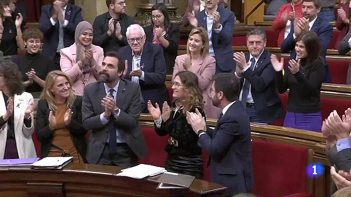 L'Informatiu - El TSJC absol Torrent i la Mesa del Parlament en concloure que no van desobeir el TC