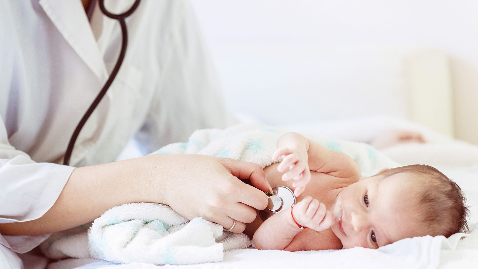 Presión en los hospitales por la ola de bronquiolitis en niños | Ver