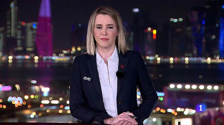 Telediario 2 - Los aficionadoes españoles disfrutan en Catar del triunfo de España