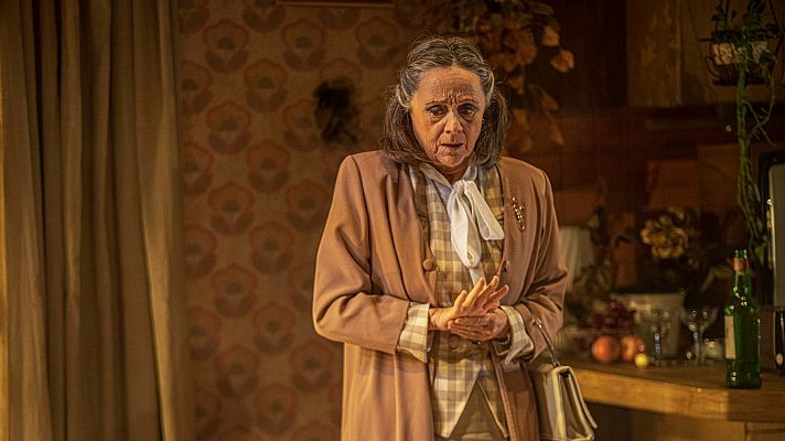 Atención obras - True west