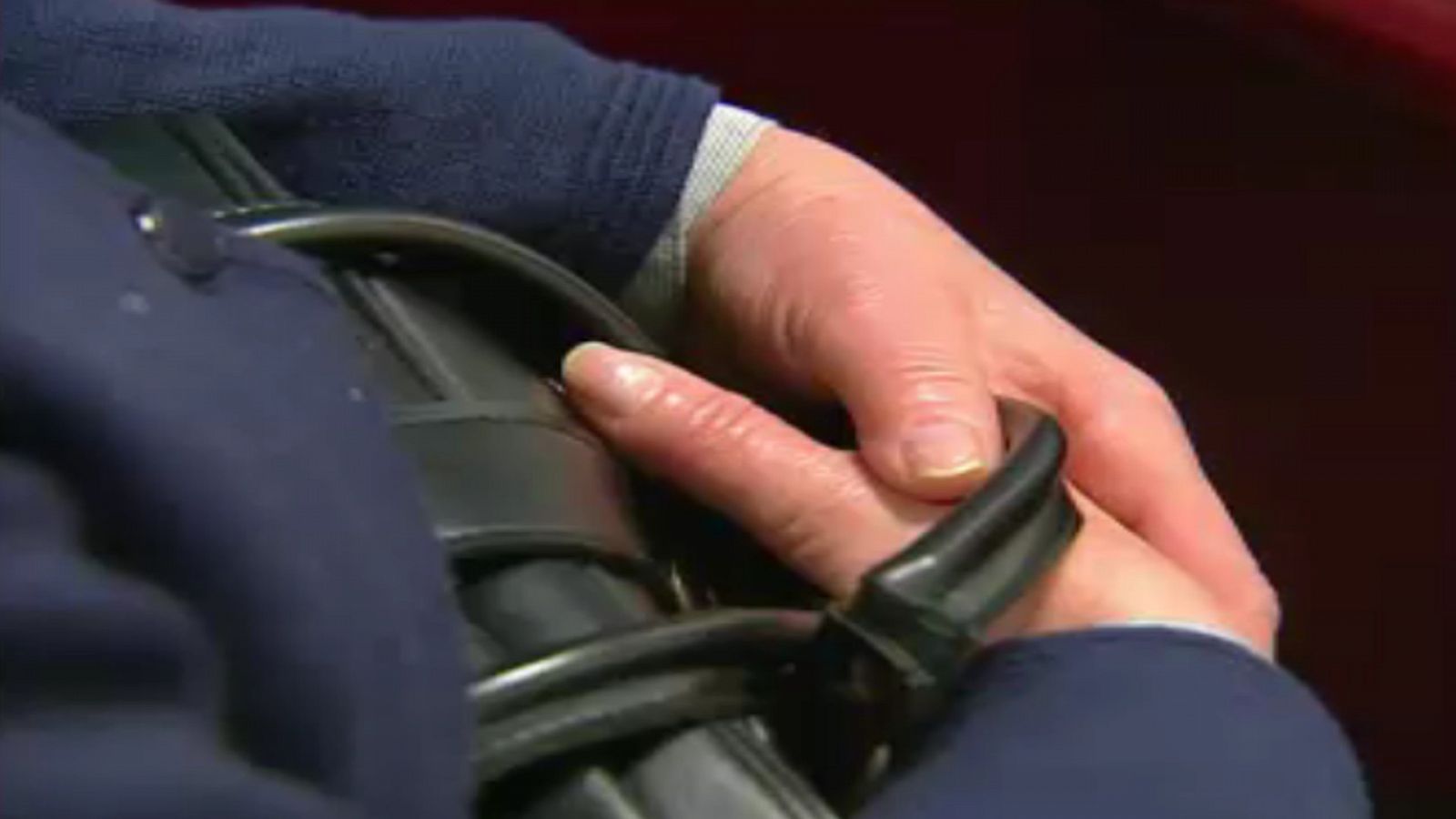 Línea 900 - Silencios cómplices - Línea 900 | Ver