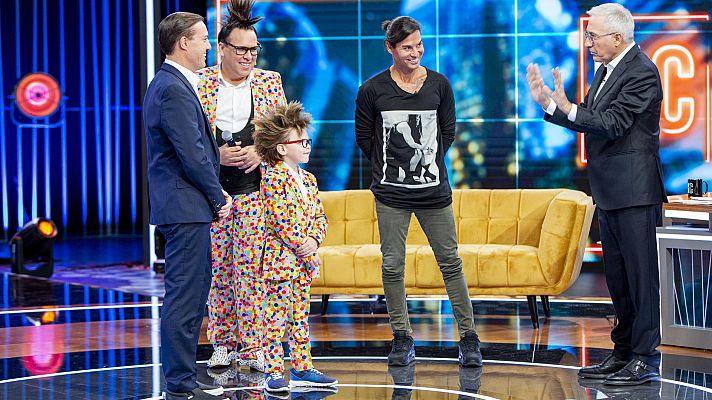 Quique Jiménez presenta a su hijo y su marido