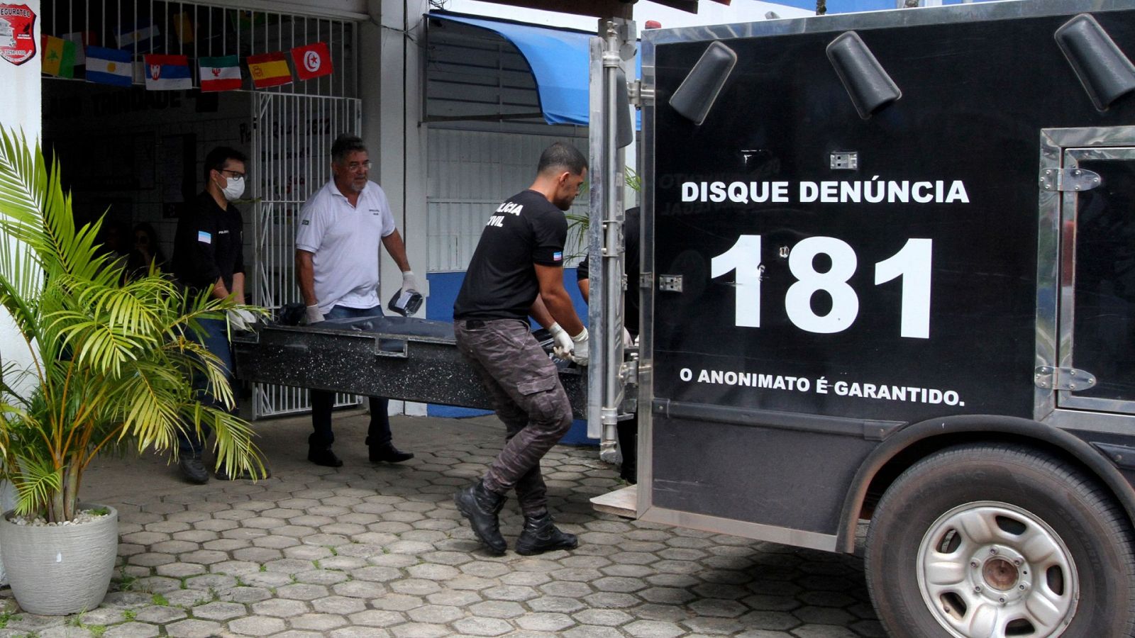 Tres muertos en dos tiroteos en sendas escuelas en Brasil