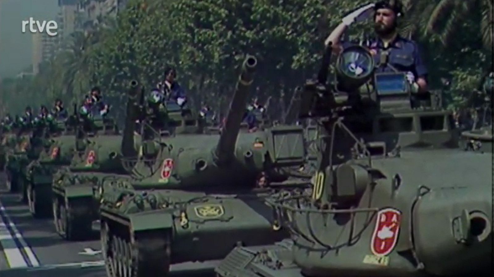 Desfile del Día de las Fuerzas Armadas - 31/5/1981