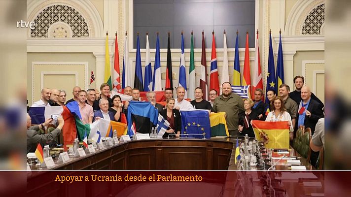Parlamento - Valentina Martínez, premiada por Ucrania