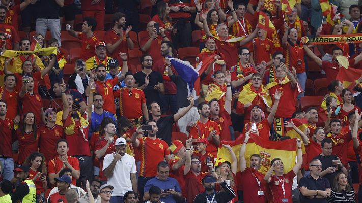 Telediario 1 - La afición española, volcada con la selección