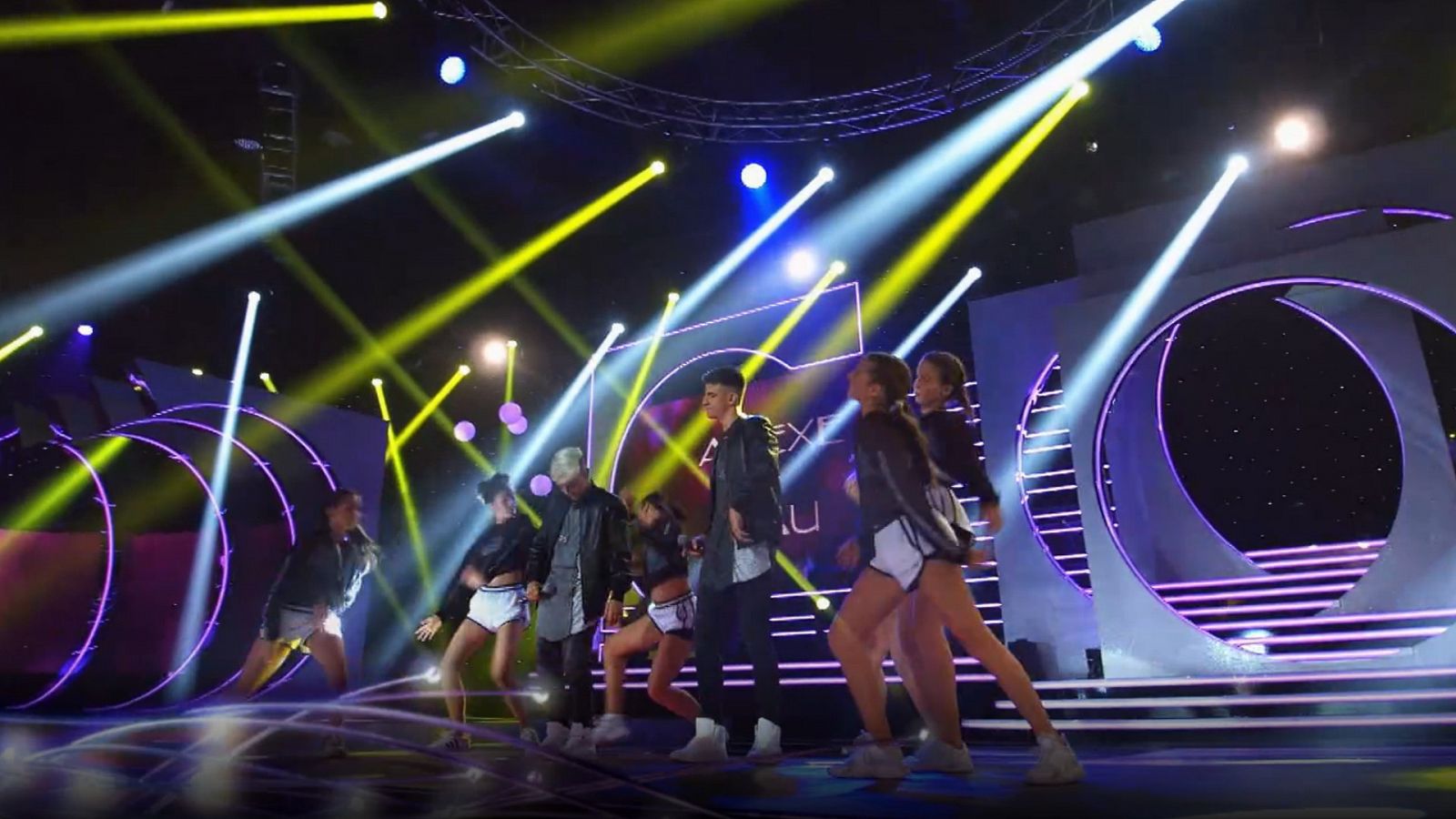Viaje al centro de la tele - La noche de Eurovisión : Jóvenes Top