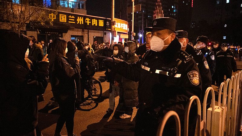 La movilizaci�n contra la pol�tca 'COVID cero' deja las mayores protestas en China en 30 a�os
