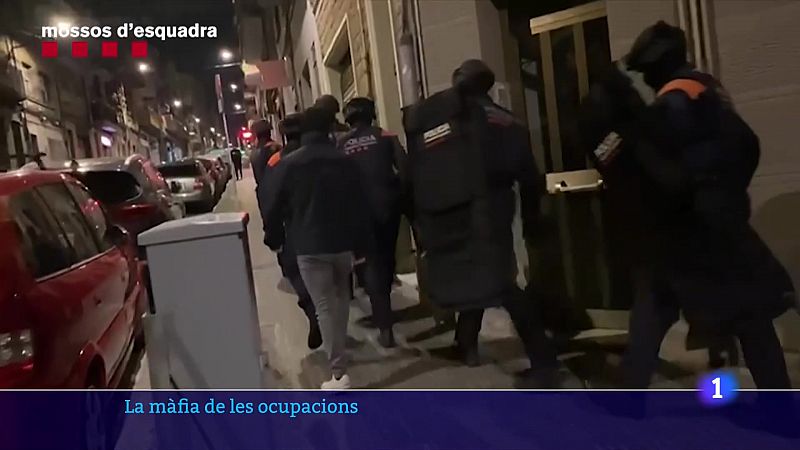 La màfia de les ocupacions: utilitzaven menors per ocupar pisos - veure ara