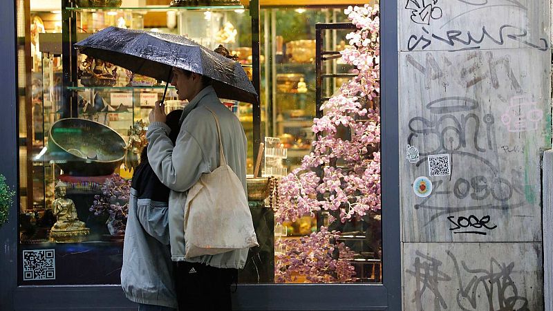 Lluvia en el tercio noroeste del país y fuerte viento en varias zonas