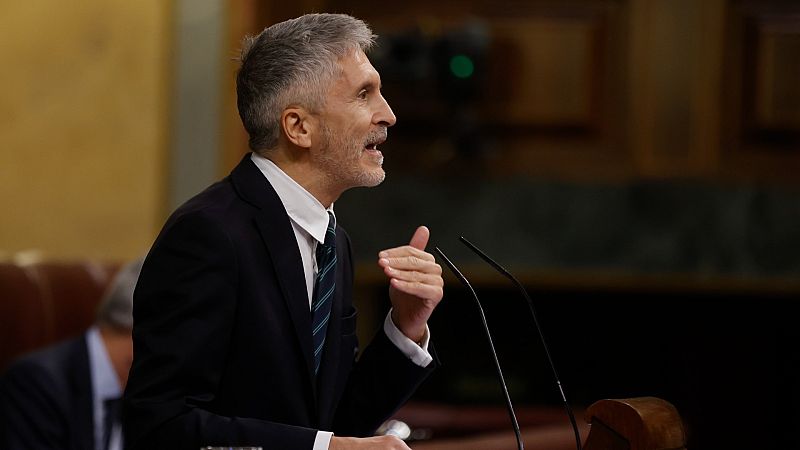 Marlaska insiste en que no hubo muertos en territorio español ni se "desatendió" a los migrantes en la tragedia de Melilla